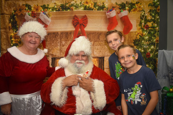 Santa Paws Mrs. Claws At Pet Supplies Plus In RPB Town Crier